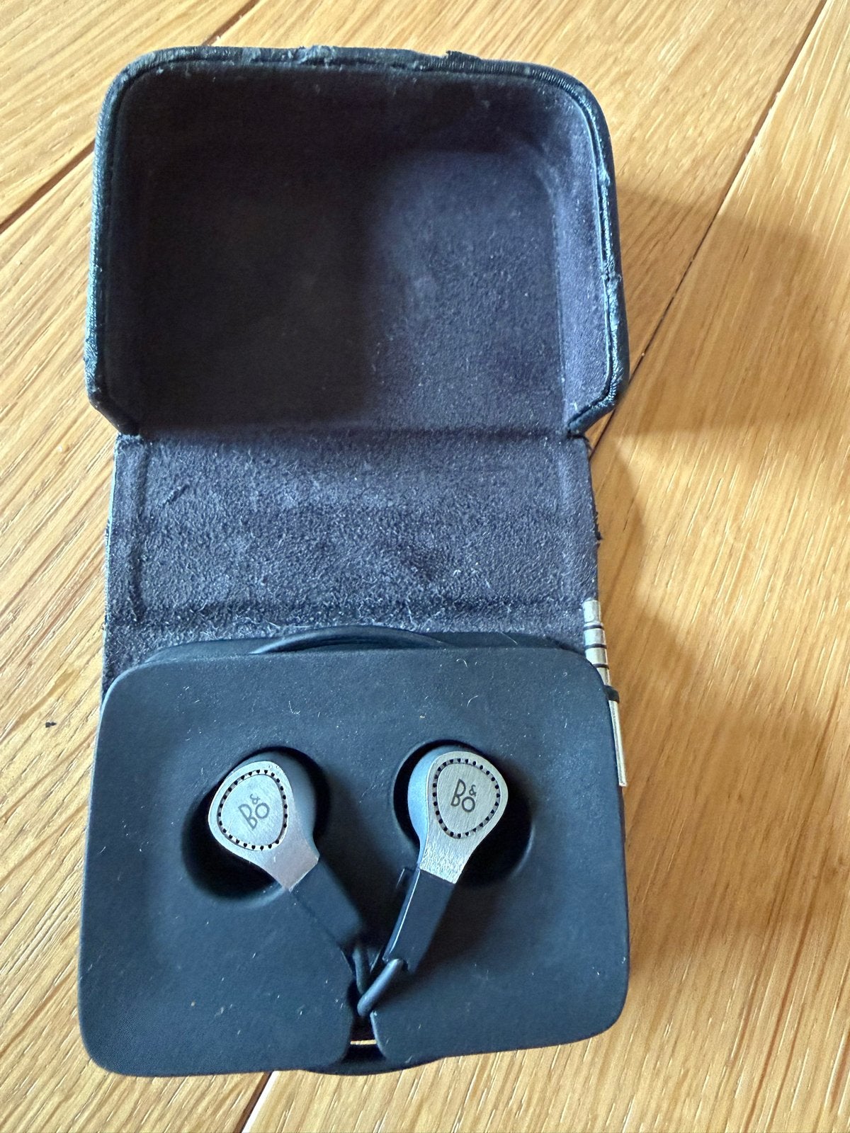Bang & Olufsen B&O BeoPlay H3 In-ear koptelefoon met etui, In-ear, Gebruikt, Ophalen of Verzenden, Bang & Olufsen