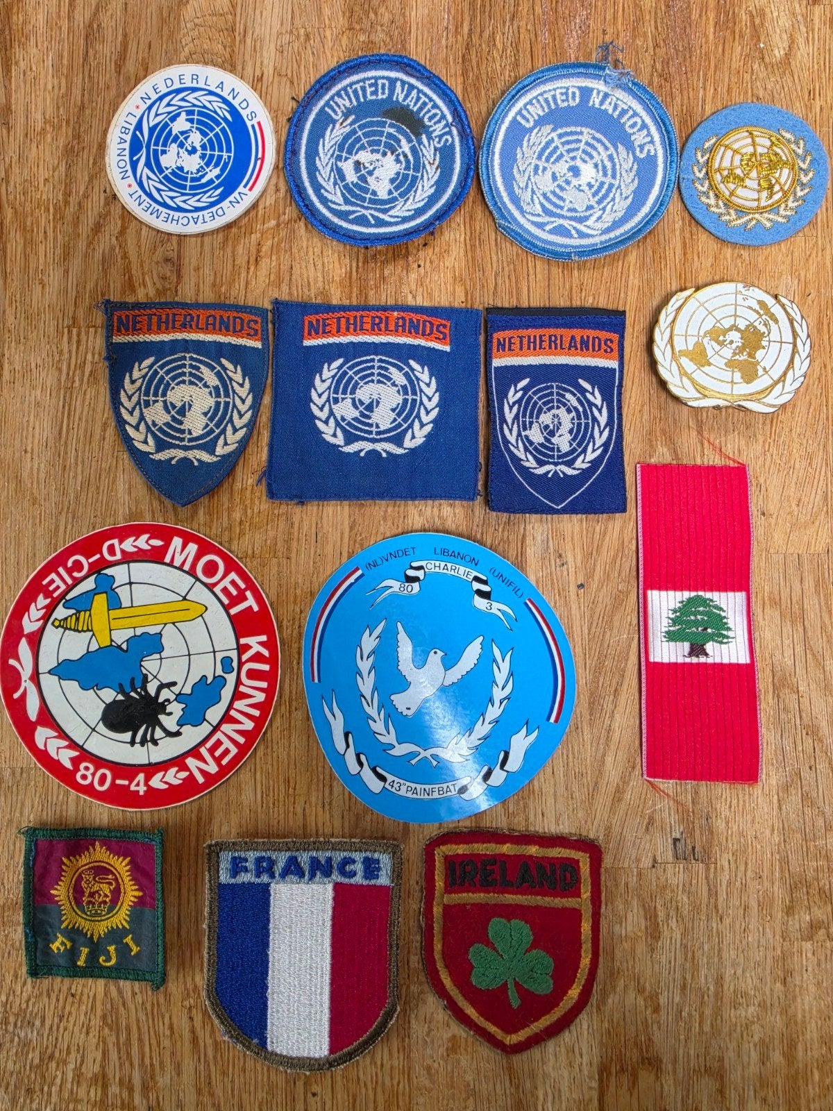 Collectie Unifil emblemen en stickers. Libanon. 6., Ophalen of Verzenden, Landmacht, Nederland, Embleem of Badge
