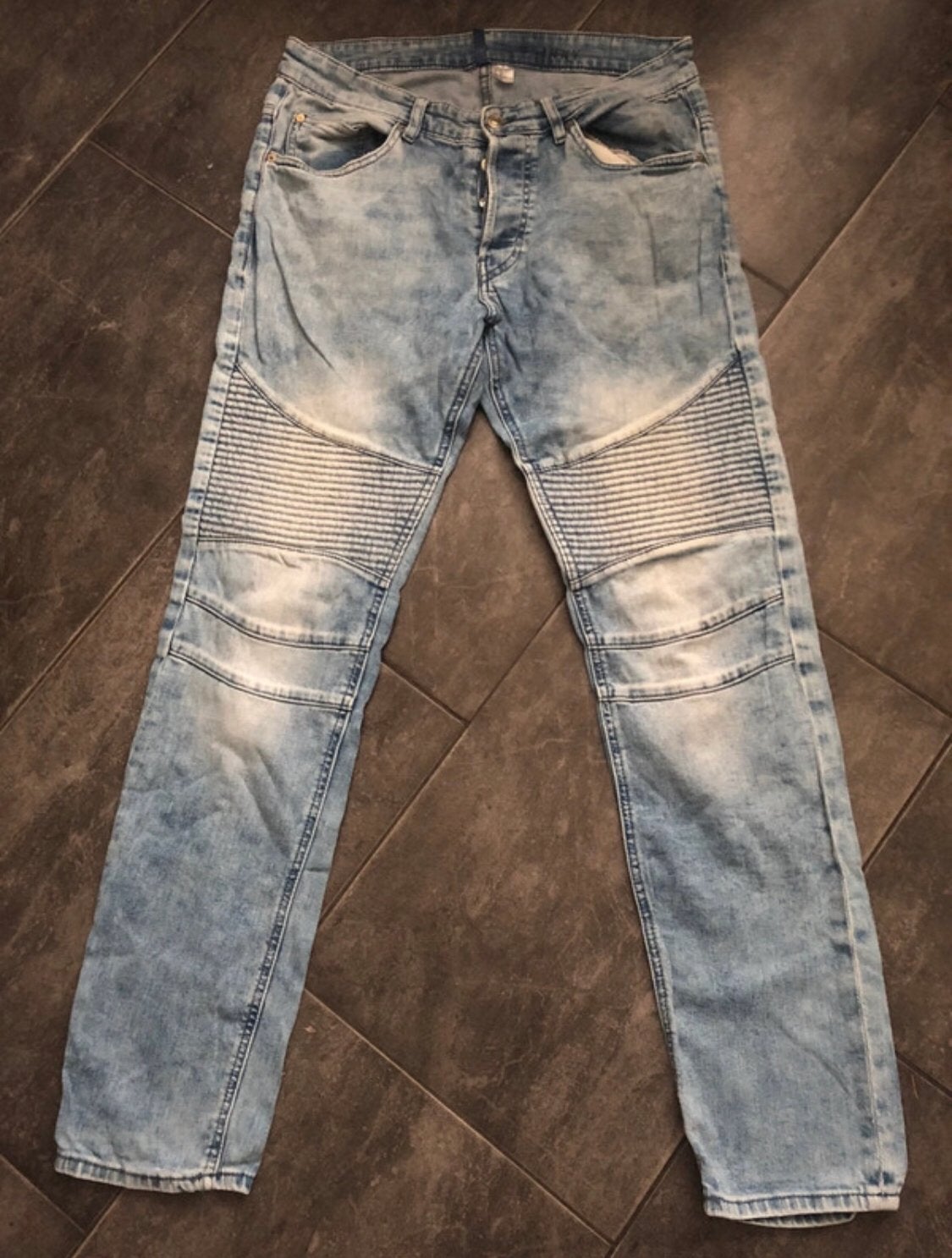 H&M Lichtblauwe Jeans met Biker Details - Maat W34, Ophalen of Verzenden, Gedragen, Blauw, W33 - W34 (confectie 48/50)