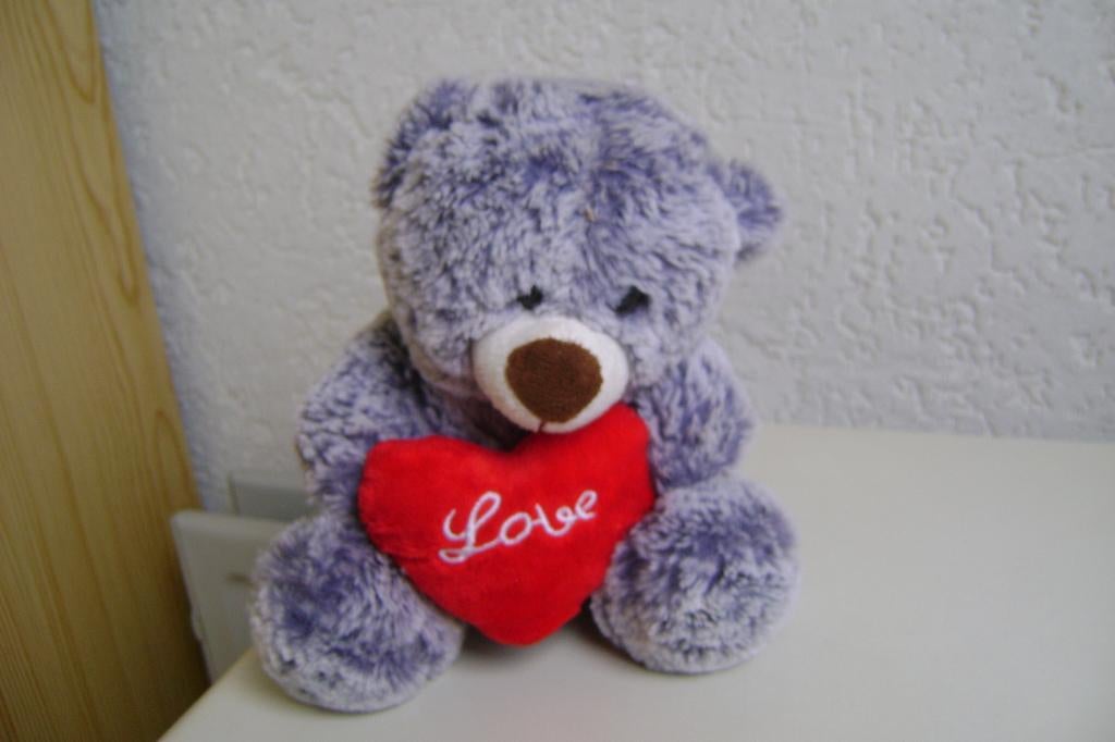 valentijn beer 22cm en muis met rood hart met love erop, Ophalen of Verzenden, Zo goed als nieuw, Feestartikel, Valentijn of Romantisch