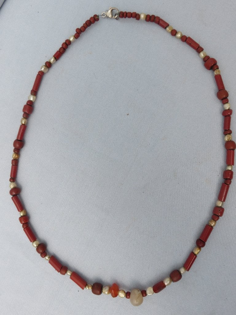 Antiek kralensnoer met parels en carneool steen, Sieraden, Tassen en Uiterlijk, Antieke sieraden, Ophalen of Verzenden, Overige materialen