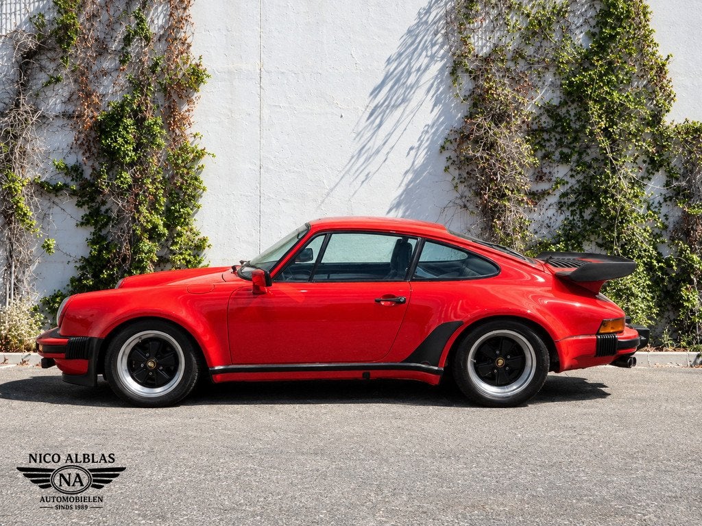 Porsche 911 3.3 Turbo Coupé - 930 l 2e Owner l Complete res, Auto's, Lichtmetalen velgen, Gebruikt, Zwart, 300 pk