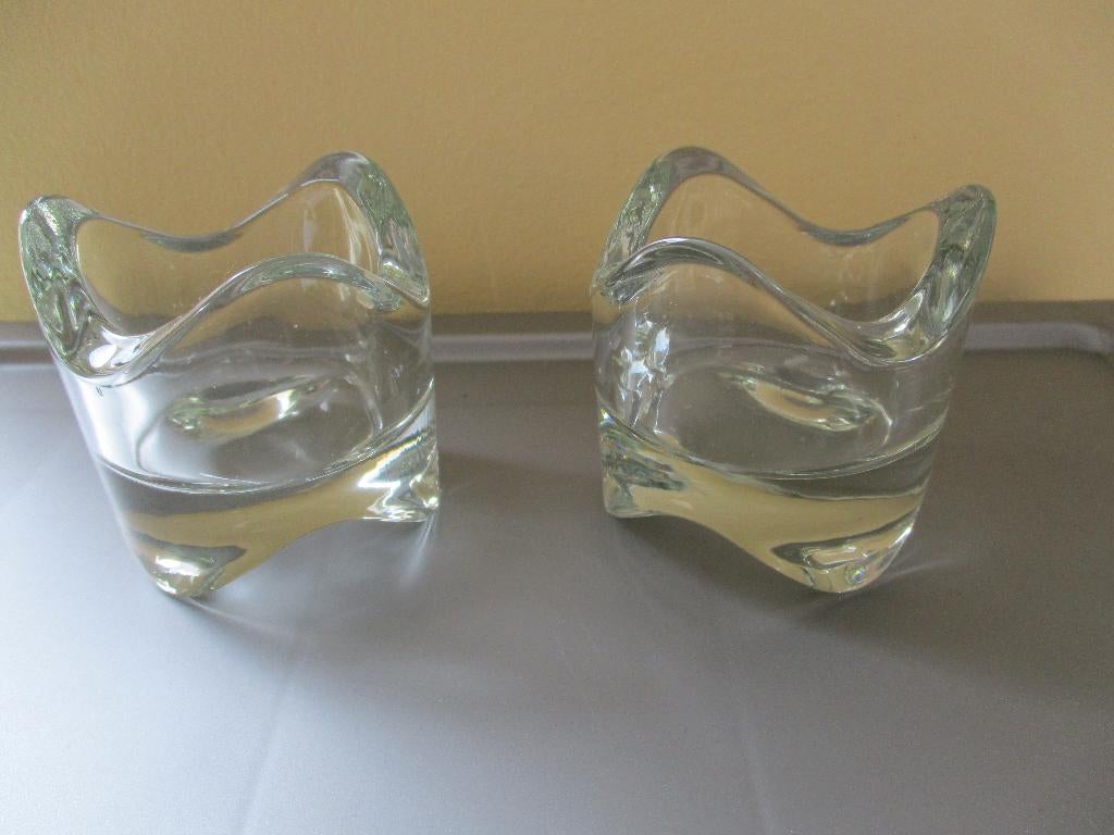 Waxinelichthouder - helder glas 2x - sierlijke vorm, Overige materialen, Overige kleuren, Ophalen of Verzenden, Zo goed als nieuw