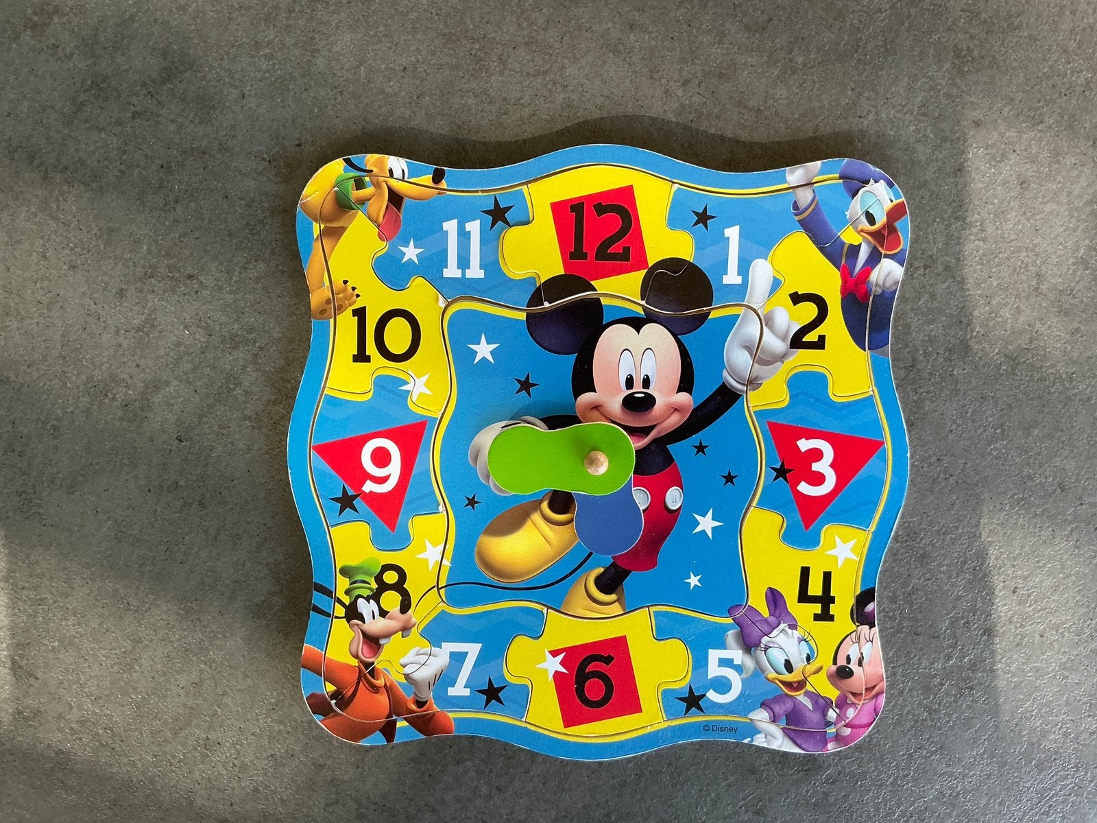 Mickey Mouse houten puzzelklok met cijferstukjes (KWF), Ophalen of Verzenden, Gebruikt, Ontdekken