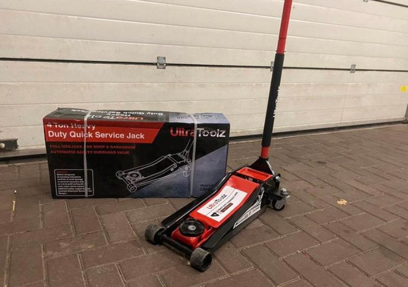 Garagekrik 4 Ton, Auto diversen, Ophalen of Verzenden, Zo goed als nieuw, Hydraulisch, Garagekrik