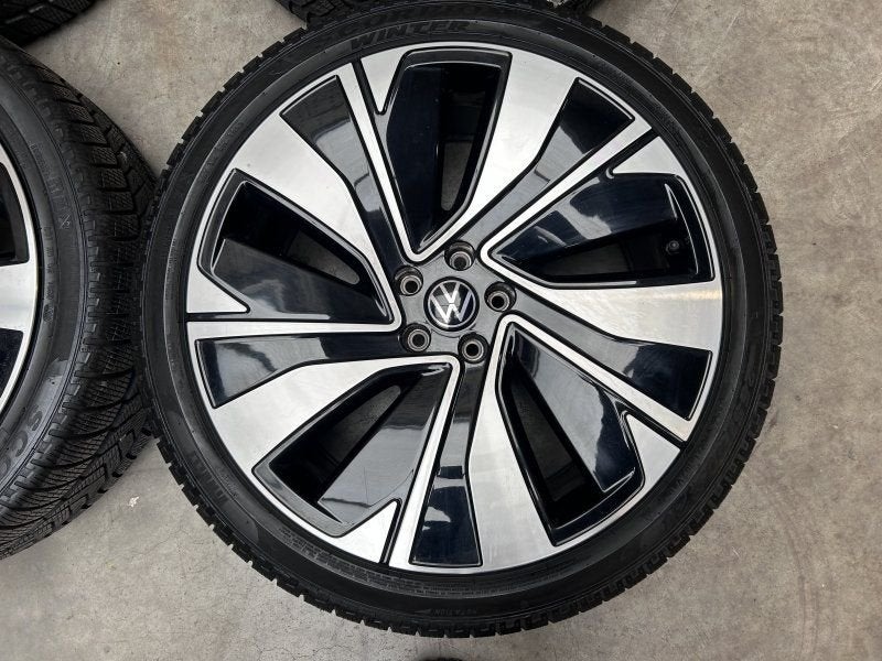 21 inch originele velgen + winterbanden Volkswagen Tiguan, Gebruikt, 255 mm, -, -