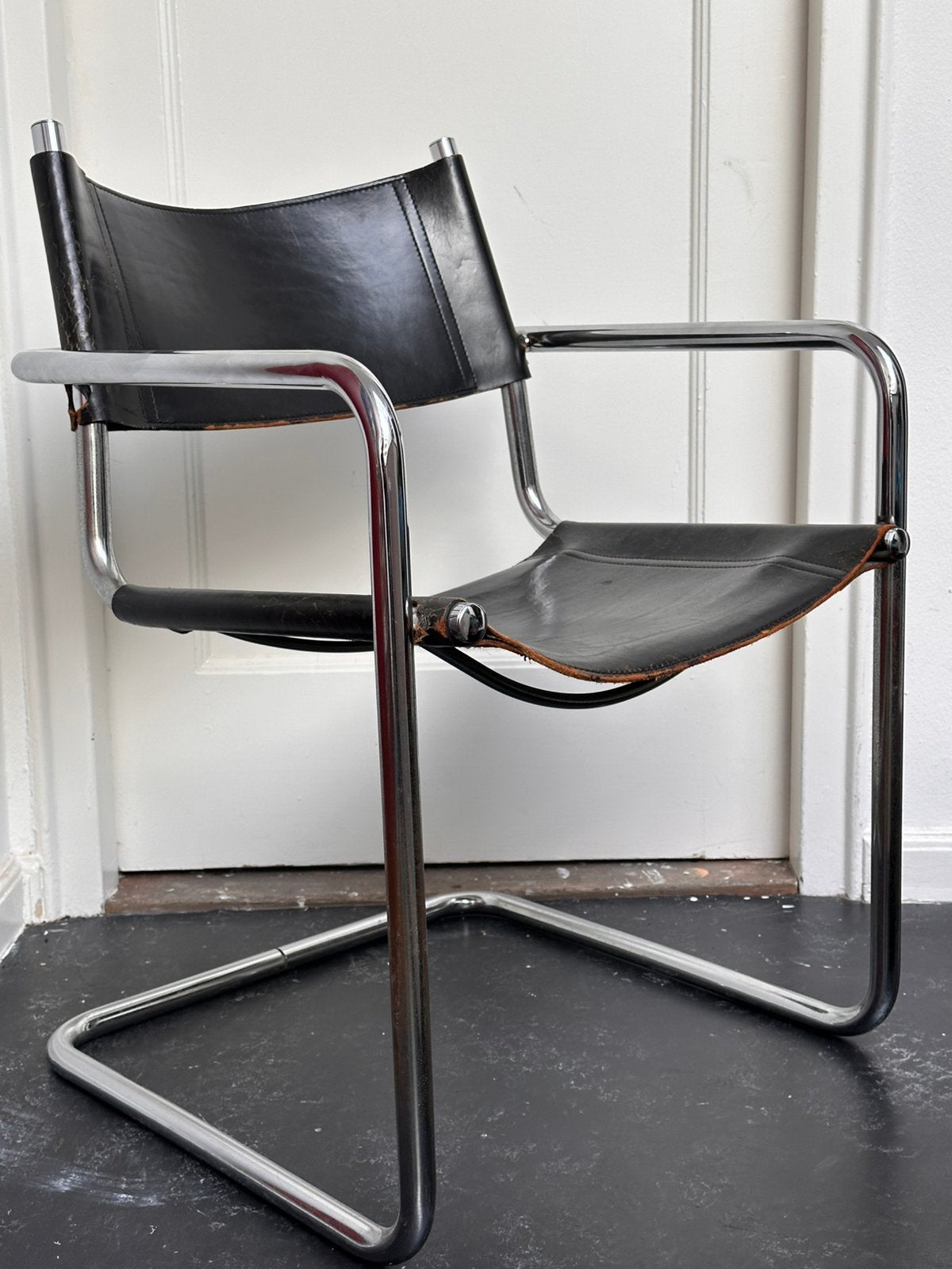 Vintage stoel, B34 style, zwart leer en chroom, Ophalen, Gebruikt, Zwart, Leer