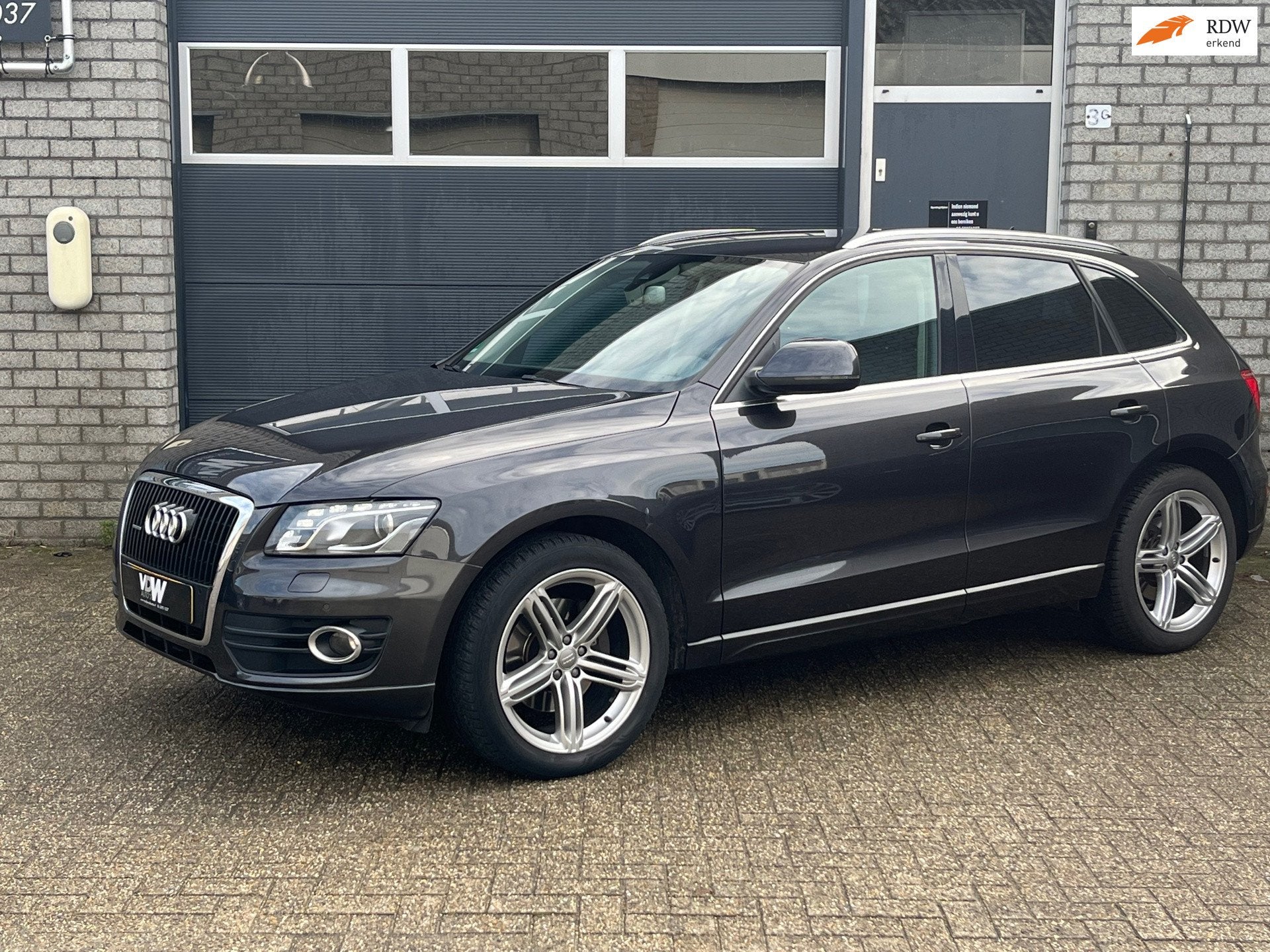 Audi Q5 2.0 TFSI hybrid quattro Pro line nl auto N.A.P deale, Auto's, Audi, Automaat, Gebruikt, 120 €/maand, Bedrijf