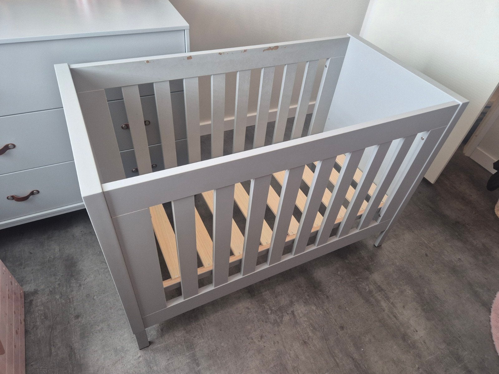 Grijze Interbaby ledikant - opknapper, Ophalen, Gebruikt, Minder dan 140 cm, Minder dan 70 cm