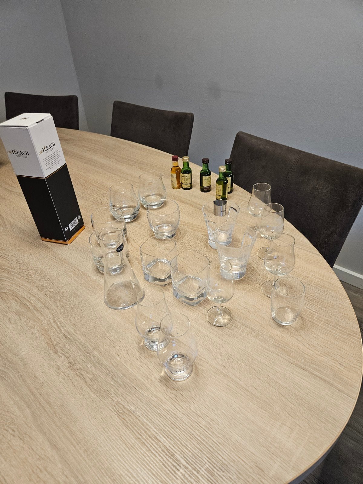 Whisky glazen Glenlivet, Highland Park, Old Buschmill, Verzenden, Gebruikt, Overige typen