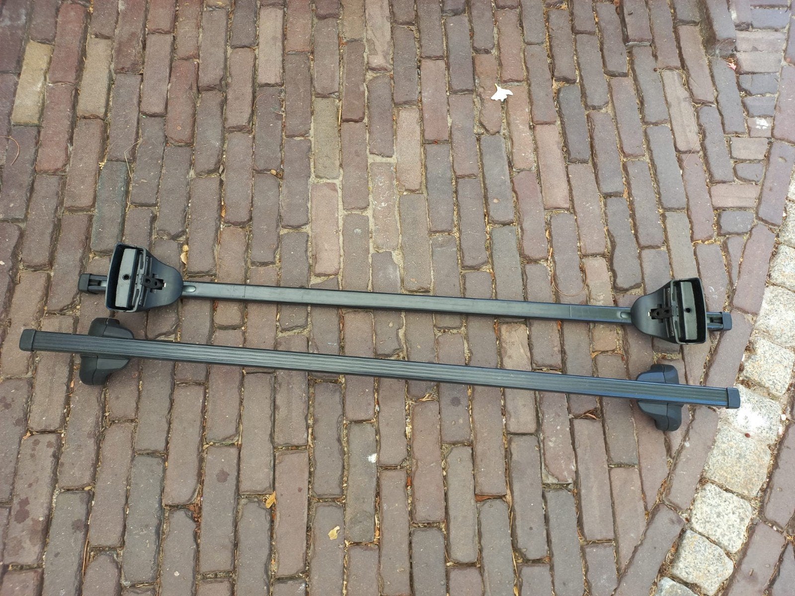 thule dakdragers en complete voetenset rapid system 753, Ophalen