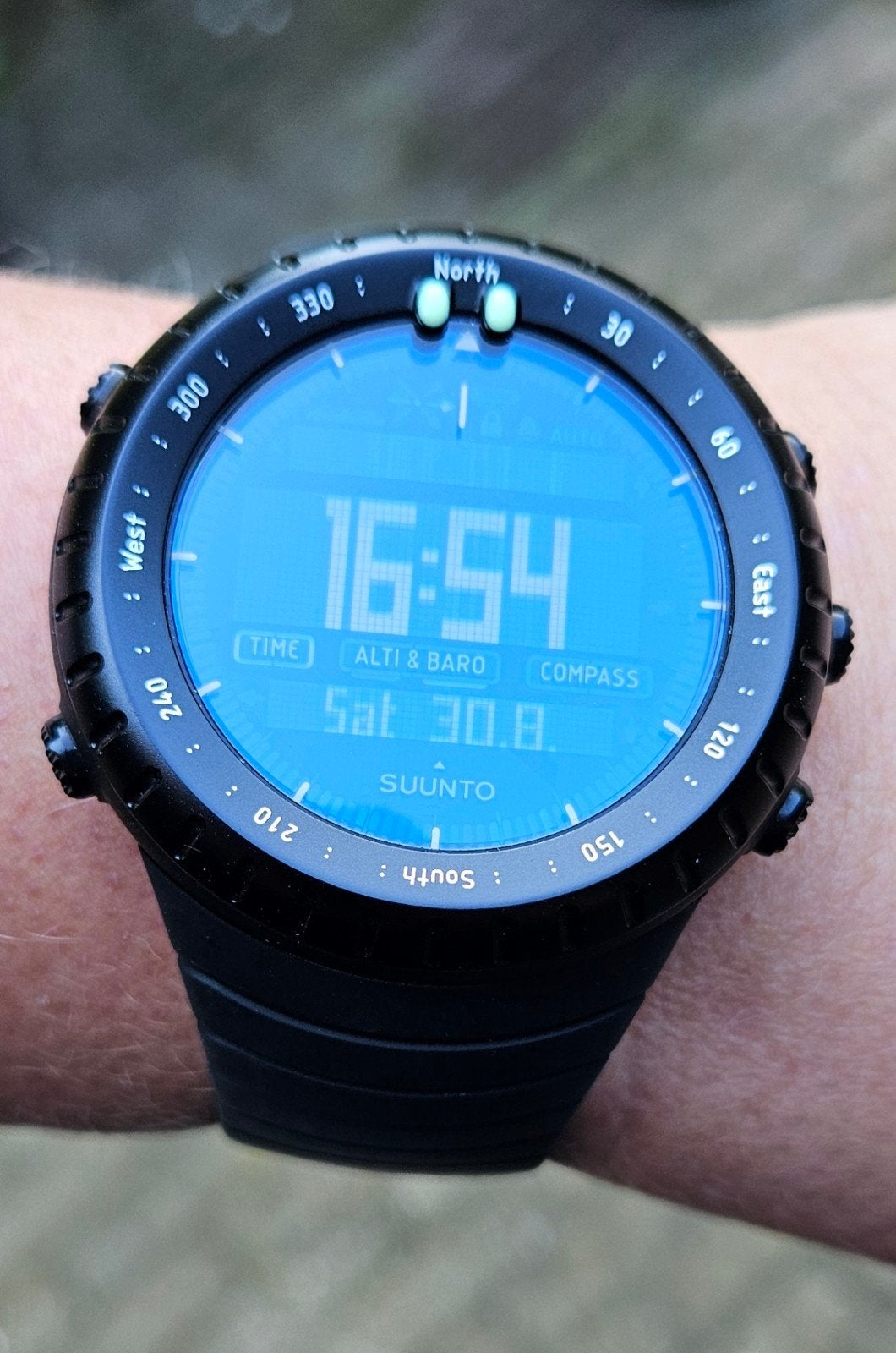Suunto core all black, Ophalen, Zo goed als nieuw, Zwart