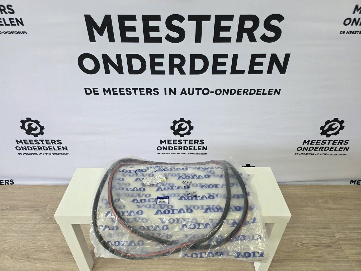 Volvo XC90 Deurrubber Links achter 31424888, -, -, Nieuw, Ophalen of Verzenden