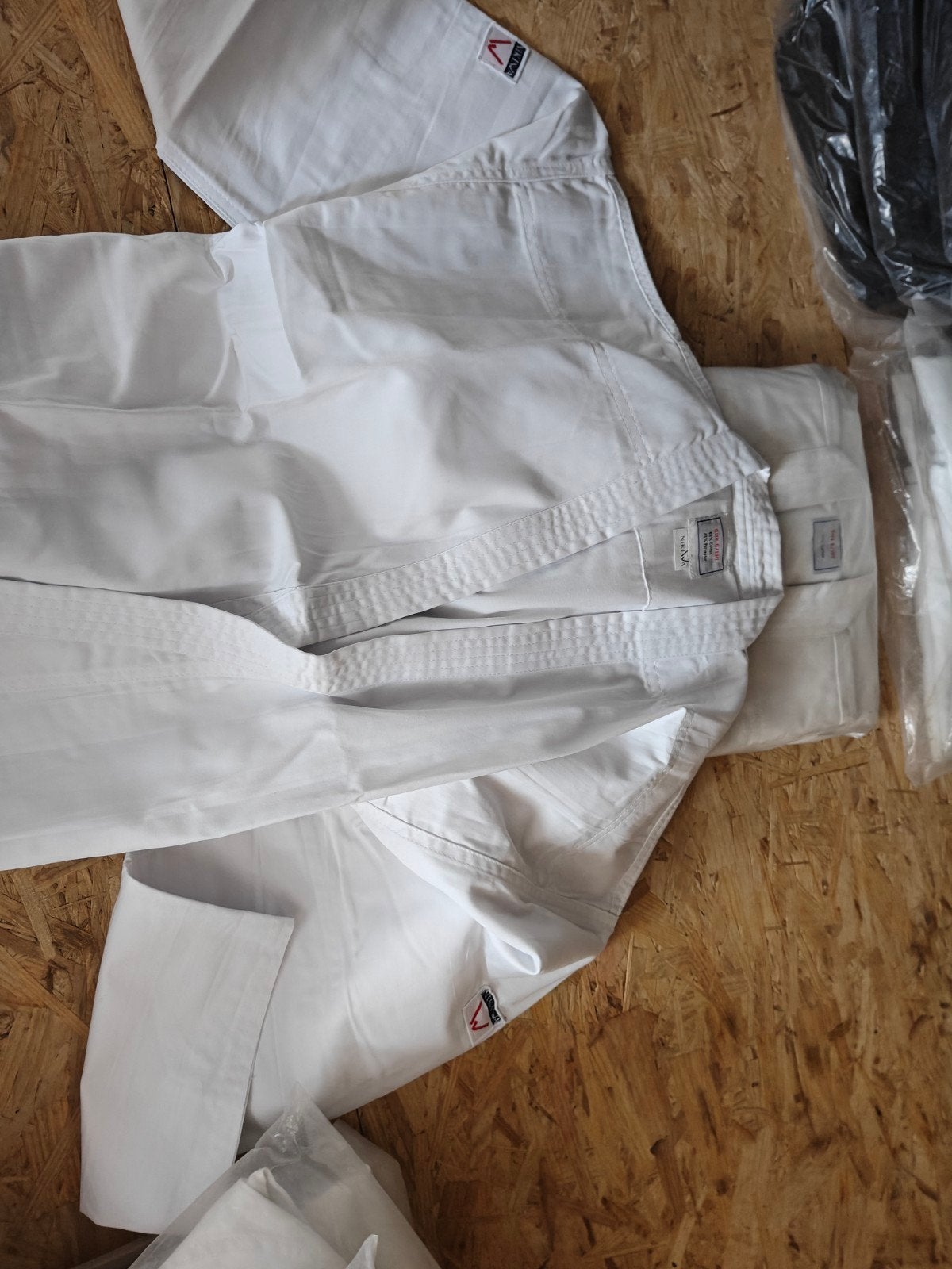 Wit vechtsportpak - Nieuw 160-170-180-190, Judo, Maat L, Ophalen of Verzenden, Nieuw