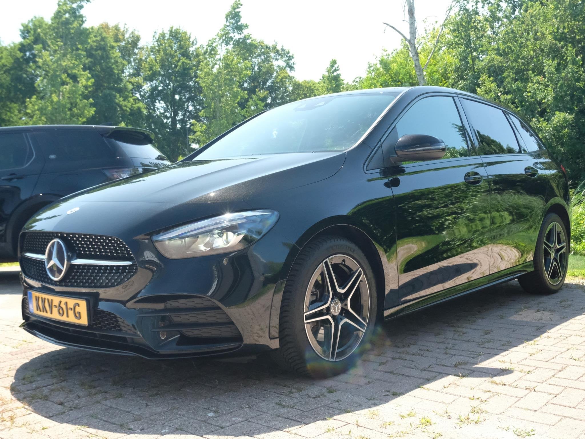 Mercedes-Benz B-klasse 250 e AMG Line 217 PK | Stoelverwarmi, Gebruikt, 4 cilinders, 16 kWh, Zwart