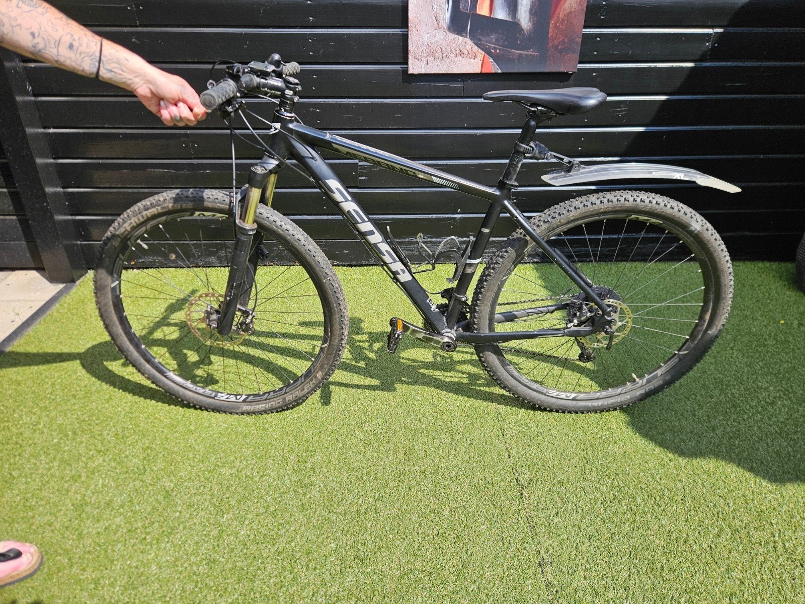 Mountainbike Sensa Merano zwart, Meer dan 20 versnellingen, Schijfrem, 65 cm of meer, Ophalen
