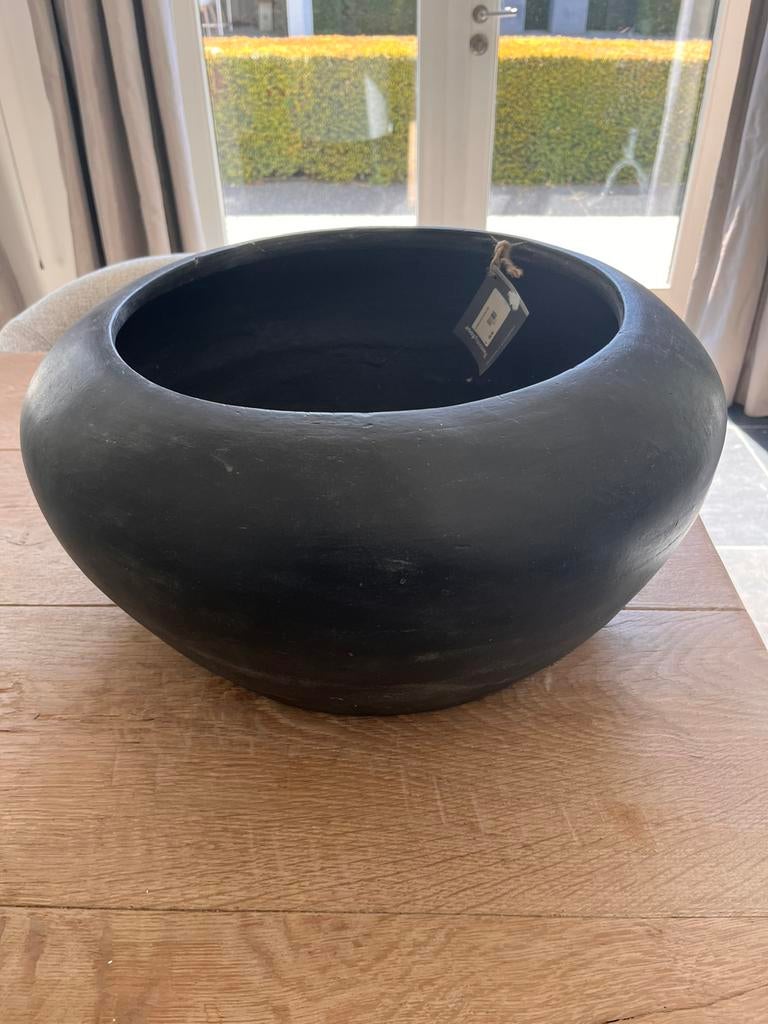 Grijze keramiek pot / vaas van Gomaire, Overige kleuren, Aardewerk of Porselein, Ophalen of Verzenden, Zo goed als nieuw