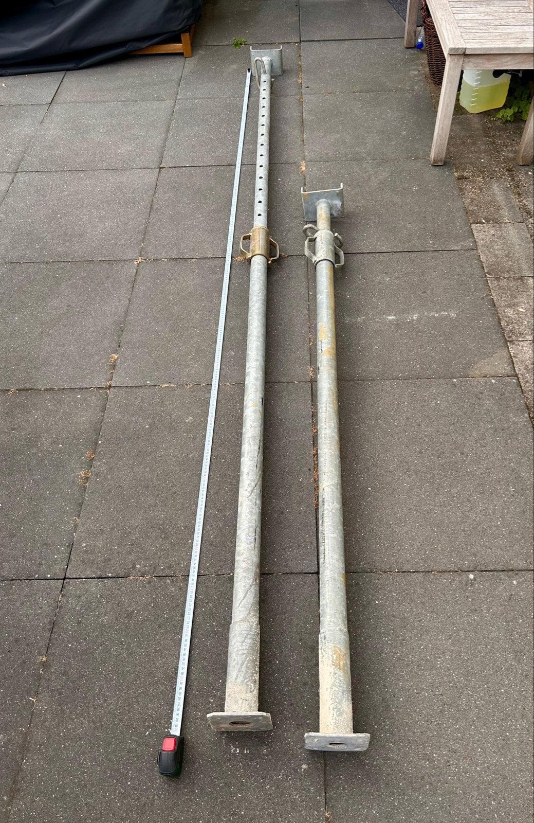 Twee gebruikte bouwstempels 1.80 - 3.00m / alleen ophalen, Ophalen, Gebruikt, Overige typen, 2 tot 5 meter