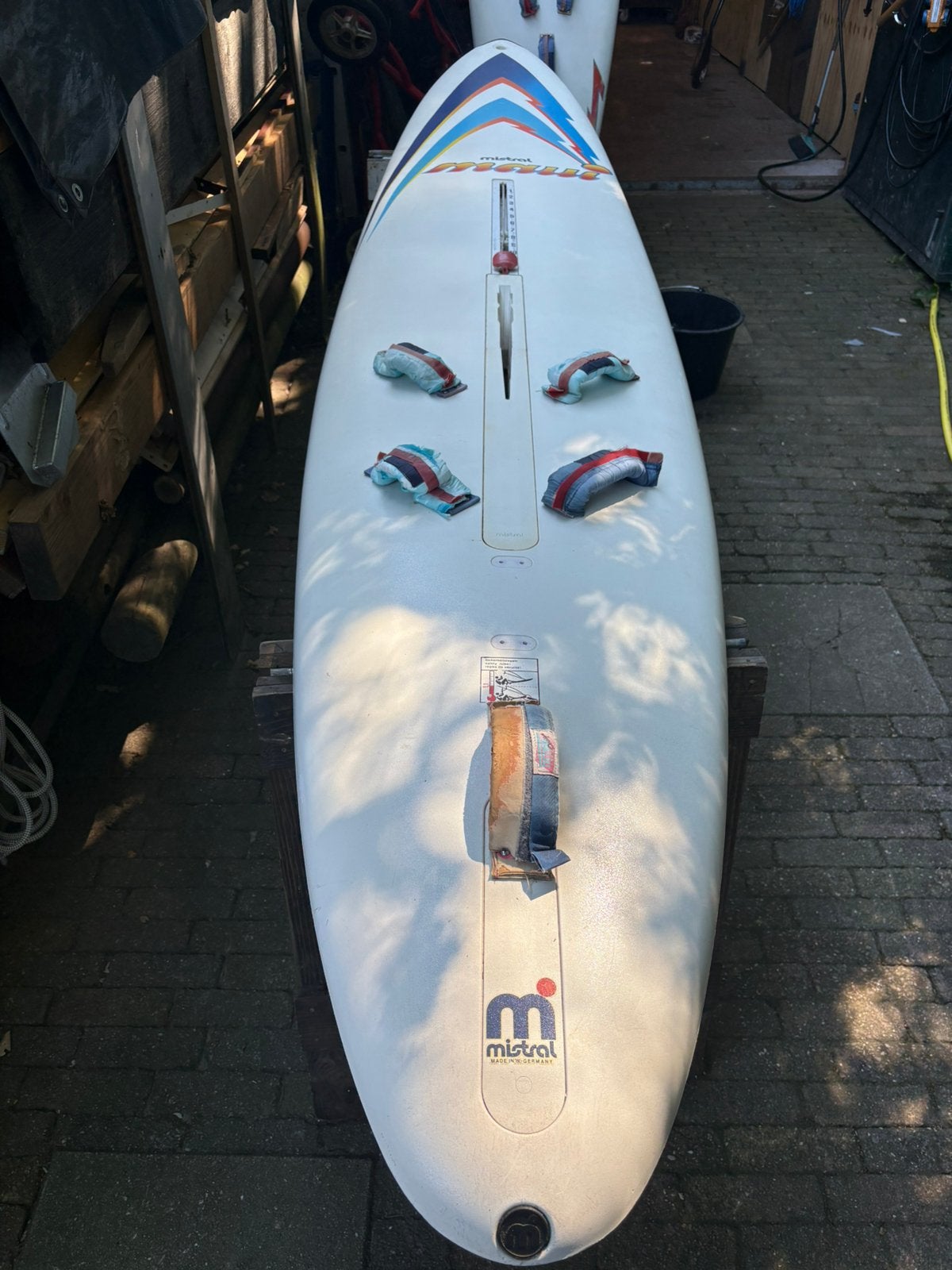 Mistral Maui windsurfplank incl zwaard nette gebruikte staat, Mistral, Gebruikt, Verstelbaar, 300 cm of meer