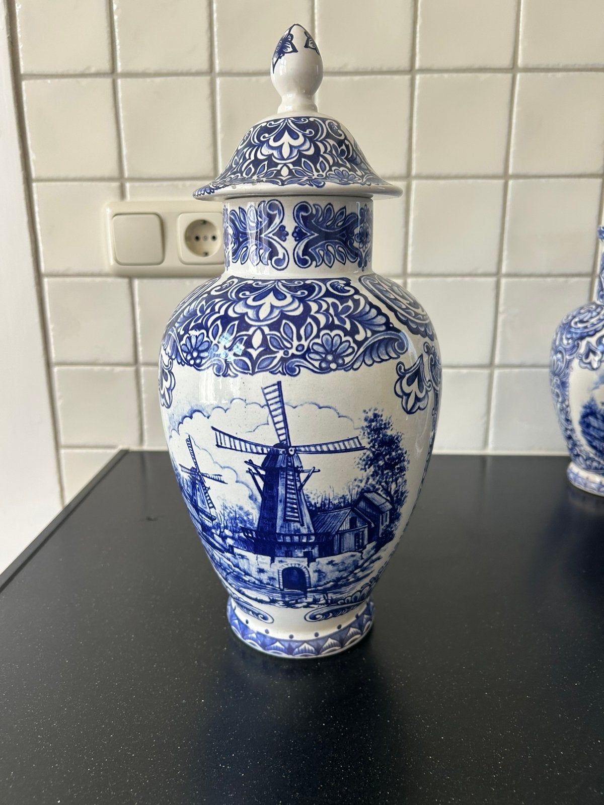 Delfst blauw kaststel, Ophalen