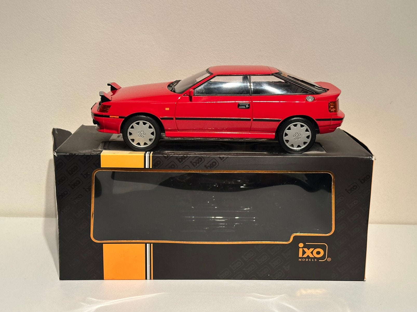 Toyota Celica ST165 | IXO | schaal 1:18 | Nieuw en zeldzaam, Hobby en Vrije tijd, Modelauto's | 1:18, Ophalen of Verzenden, Zo goed als nieuw