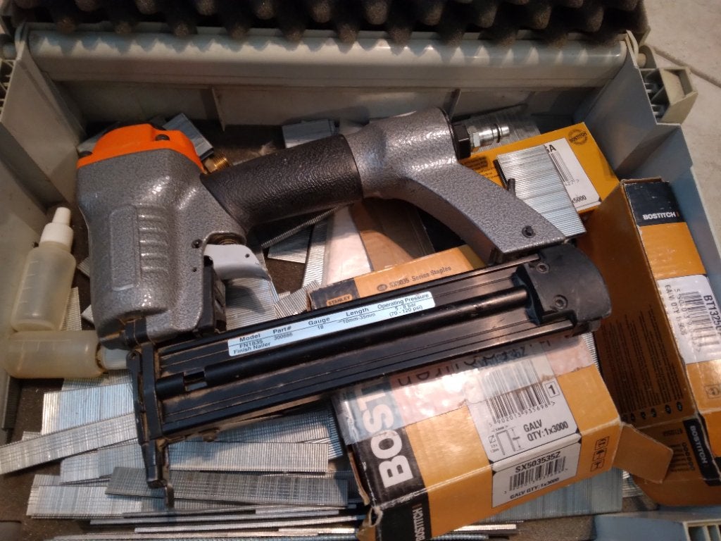 Paslode Pneumatische tacker / nietmachine, Doe-het-zelf en Verbouw, Gereedschap | Handgereedschap, Ophalen, Gebruikt, Tacker/nietmachine