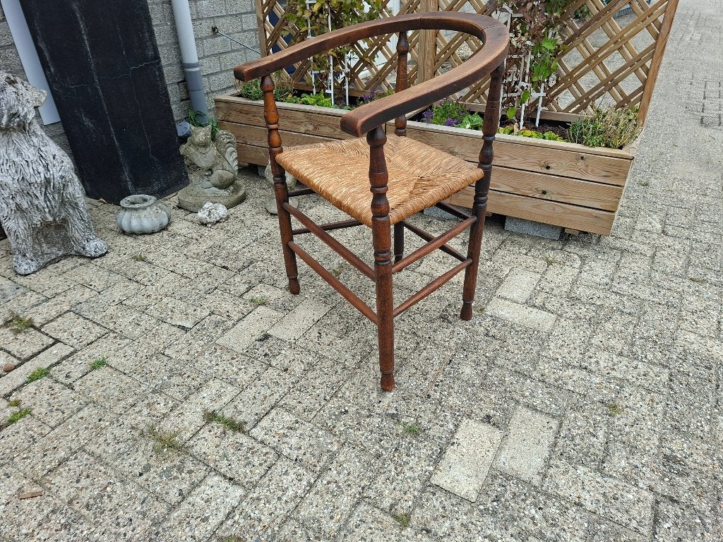 nette mooie antieke stoel zeer netjes, Ophalen