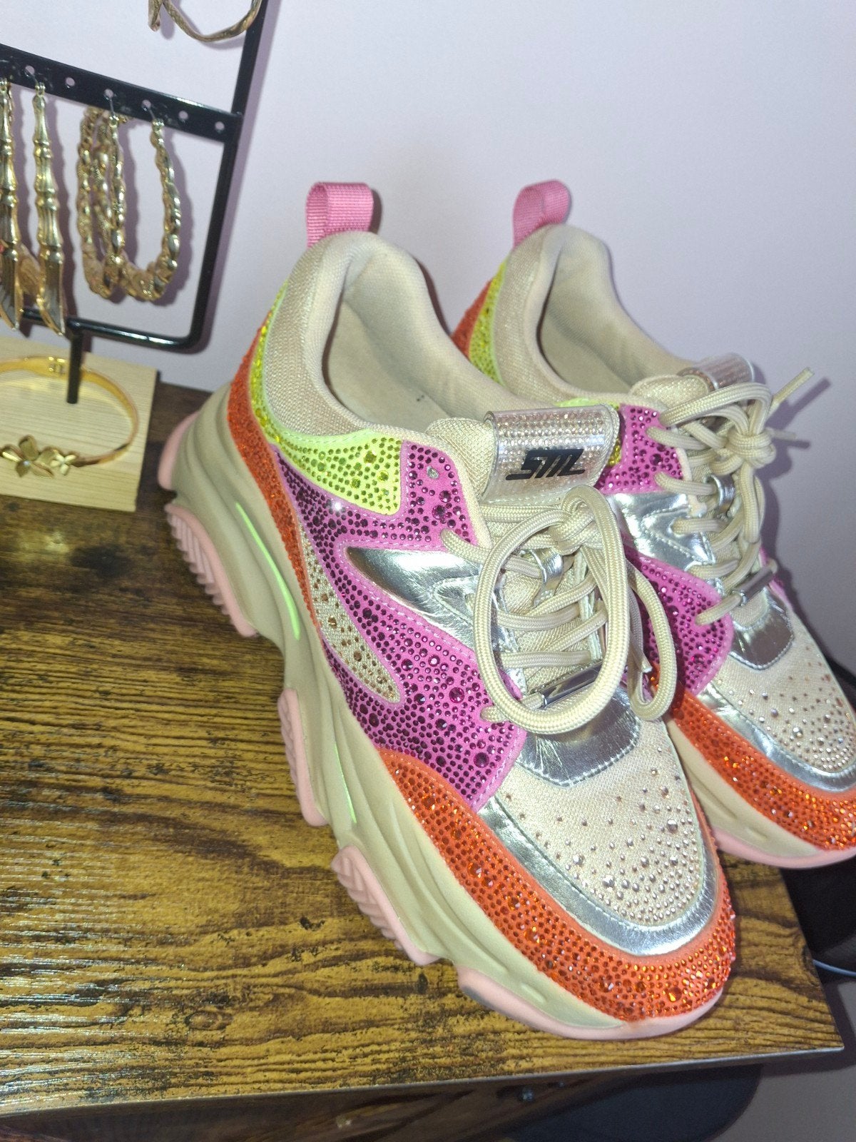 Kleurrijke sneakers met strass steentjes - Maat 42, Ophalen, Overige kleuren, Sneakers of Gympen, Onbekend