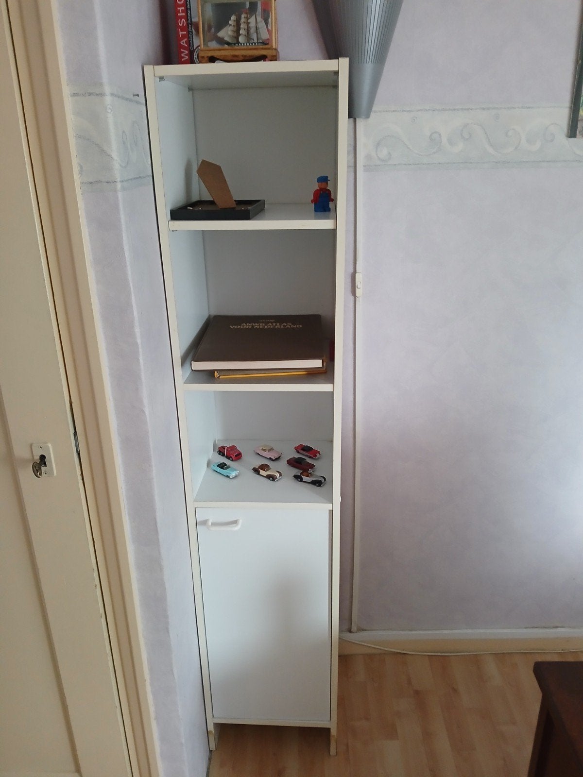 kast gratis, Ophalen, Zo goed als nieuw, Hout, Cd's