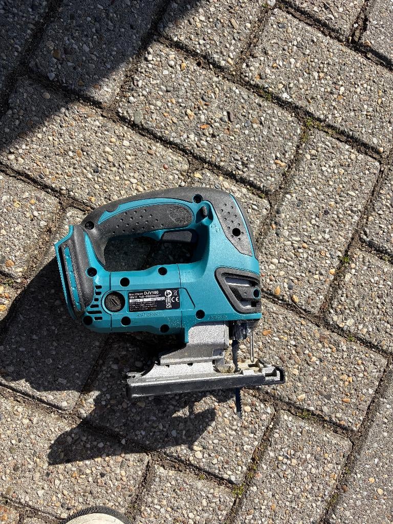 Makita DJV180ZJ 18V Decoupeerzg ex accu's en oplade (NIEUW), Doe-het-zelf en Verbouw, Gereedschap | Zaagmachines, Ophalen, Decoupeerzaag