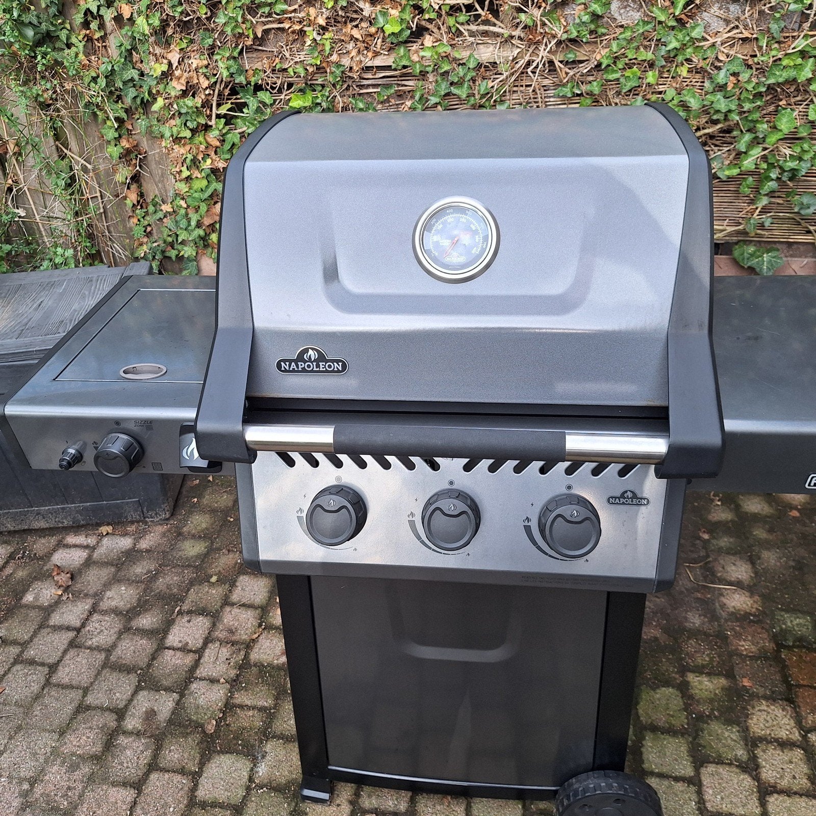 Napoleon Gas BBQ 3 branders + zijbrander, incl. gasfles, Tuin en Terras, Ophalen, Zo goed als nieuw, Napoleon