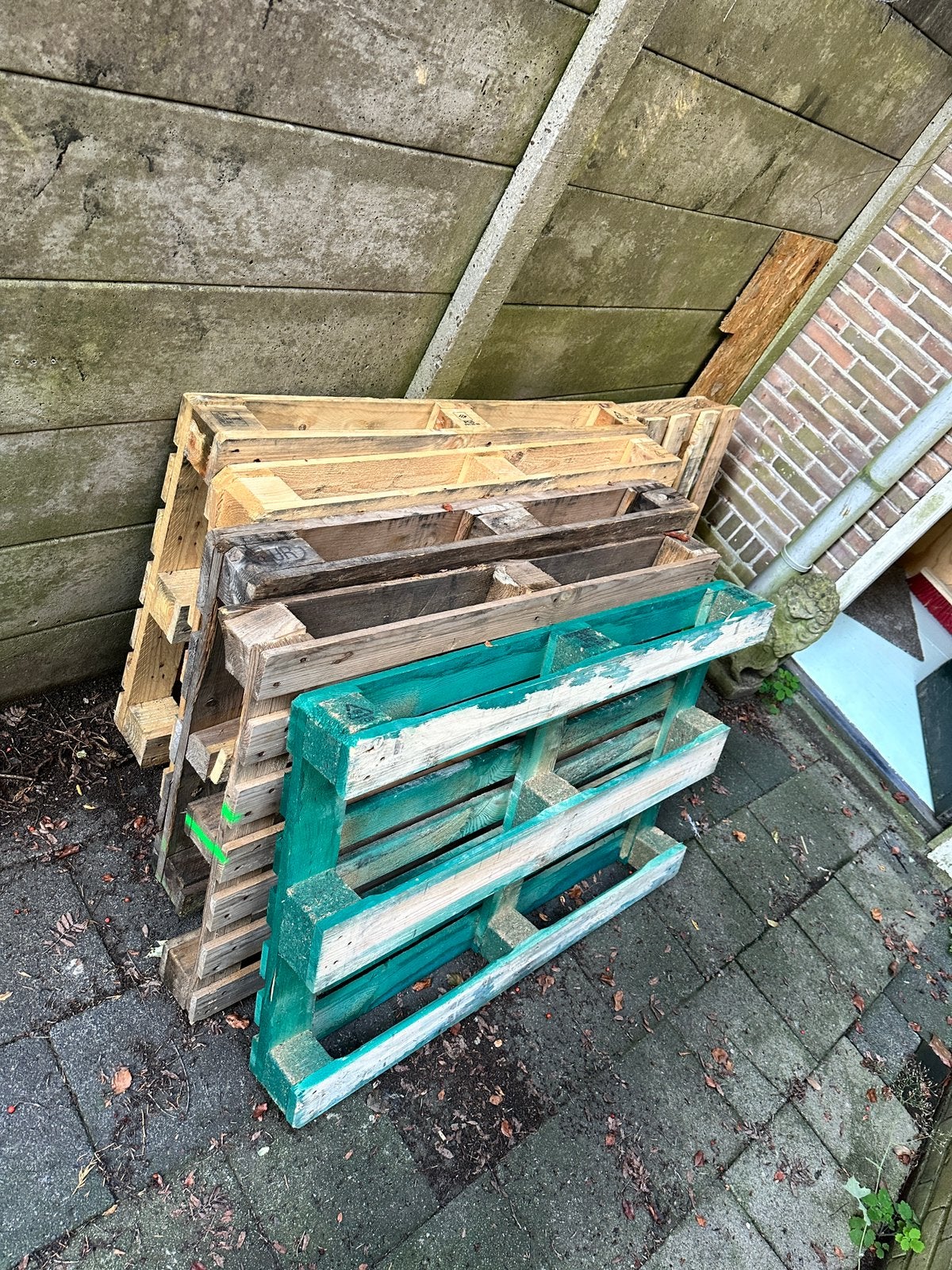 Gratis af te halen houten pallets, Ophalen, Gebruikt, Pallet, Minder dan 200 cm