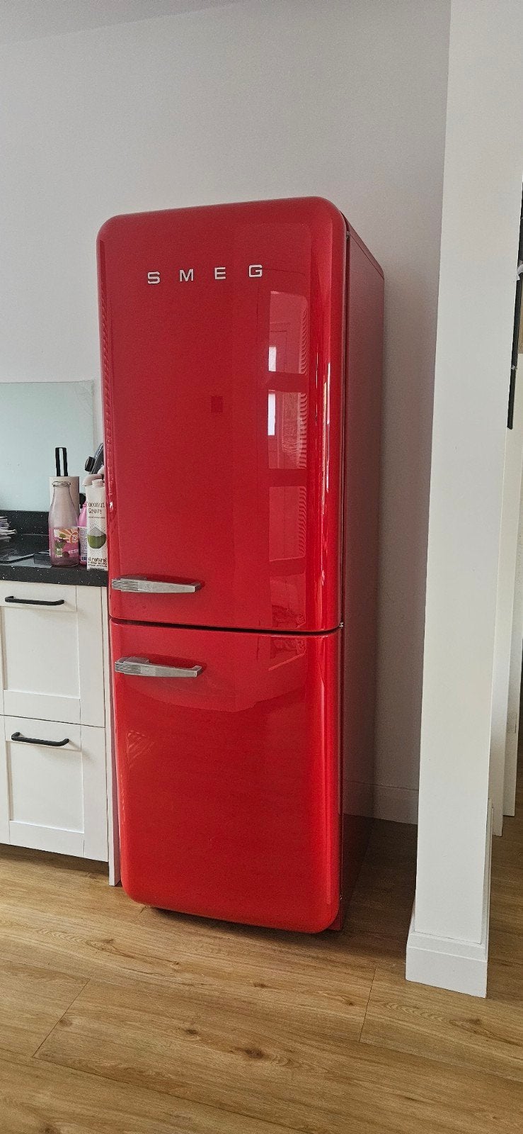 Goed werkende retrostijl Smeg koelkast, Witgoed en Apparatuur, Koelkasten en IJskasten, Gebruikt, 200 liter of meer, 60 cm of meer