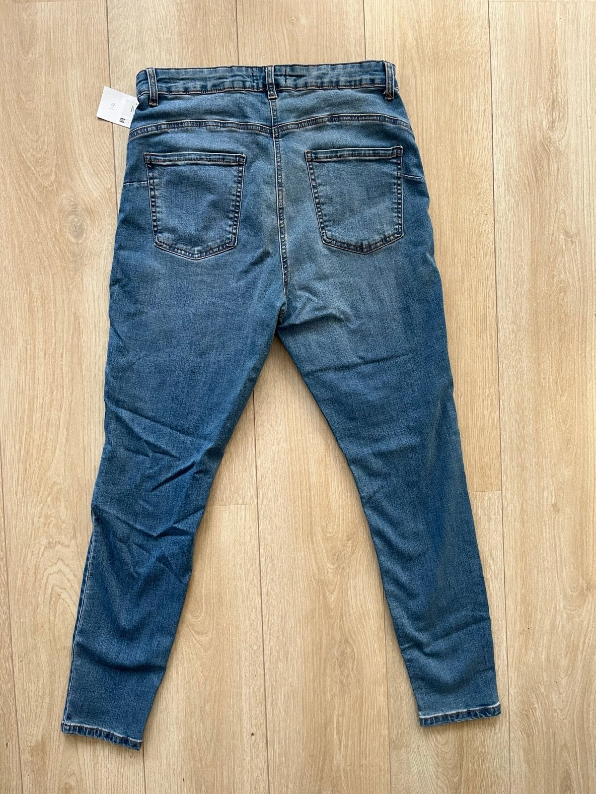 NIEUWE skinny jeans - maat 44, Kleding | Dames, Ophalen of Verzenden, Nieuw, Blauw, W33 - W36 (confectie 42/44)