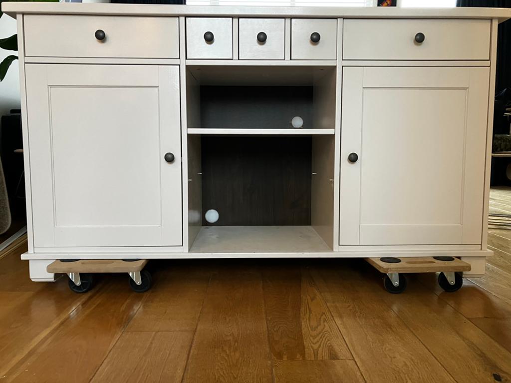 Hemnes dressoir, Ophalen, Gebruikt, Met deur(en), Klassiek