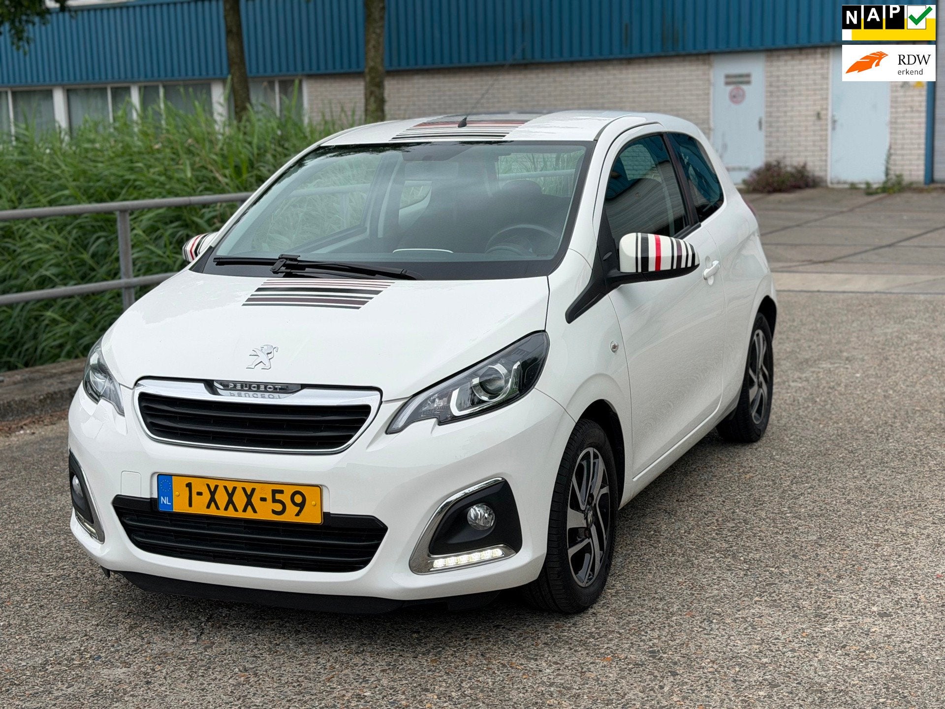Peugeot 108 1.0 e-VTi Allure!2014!Carplay!Airco!LM.velgen!, Auto's, Voorwielaandrijving, Euro 5, Gebruikt, 31 €/maand