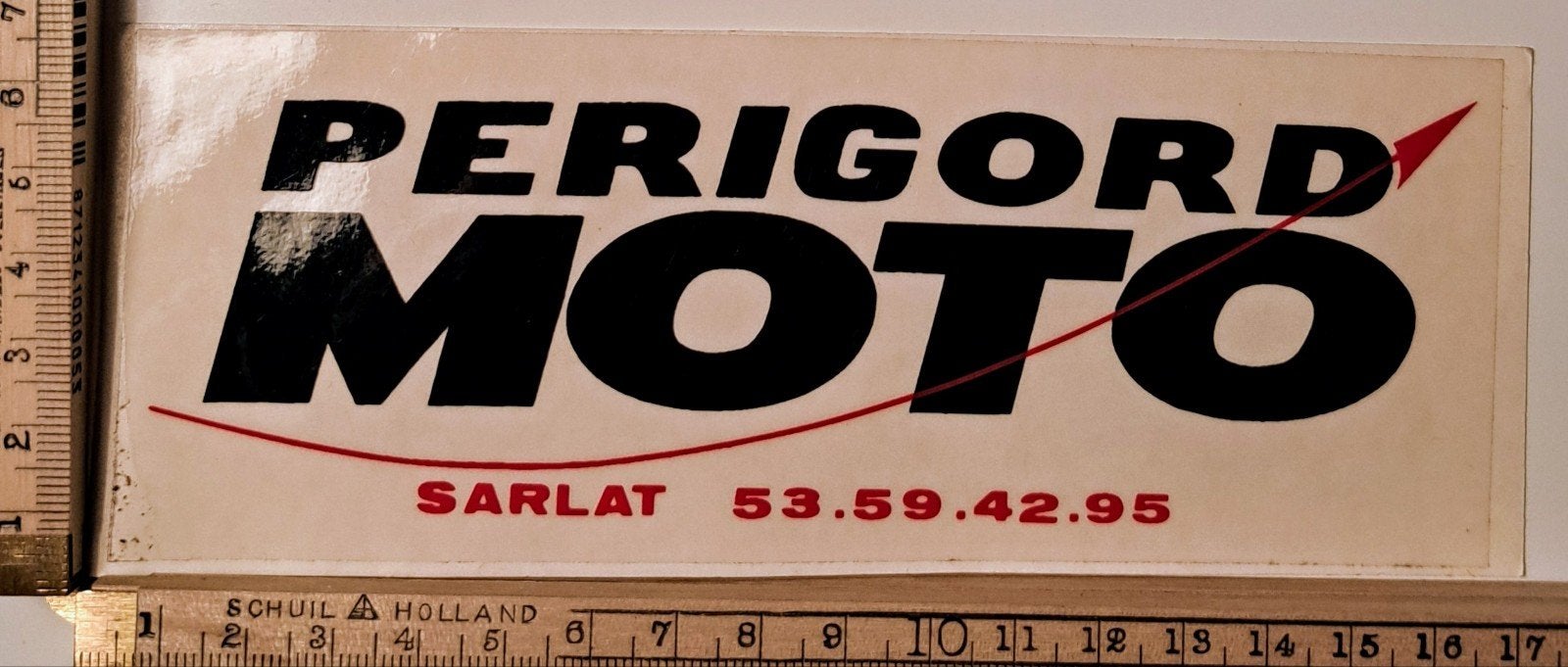 Vintage sticker Perigord Motors Frankrijk auto reparatie, Ophalen of Verzenden, Zo goed als nieuw, Overige typen