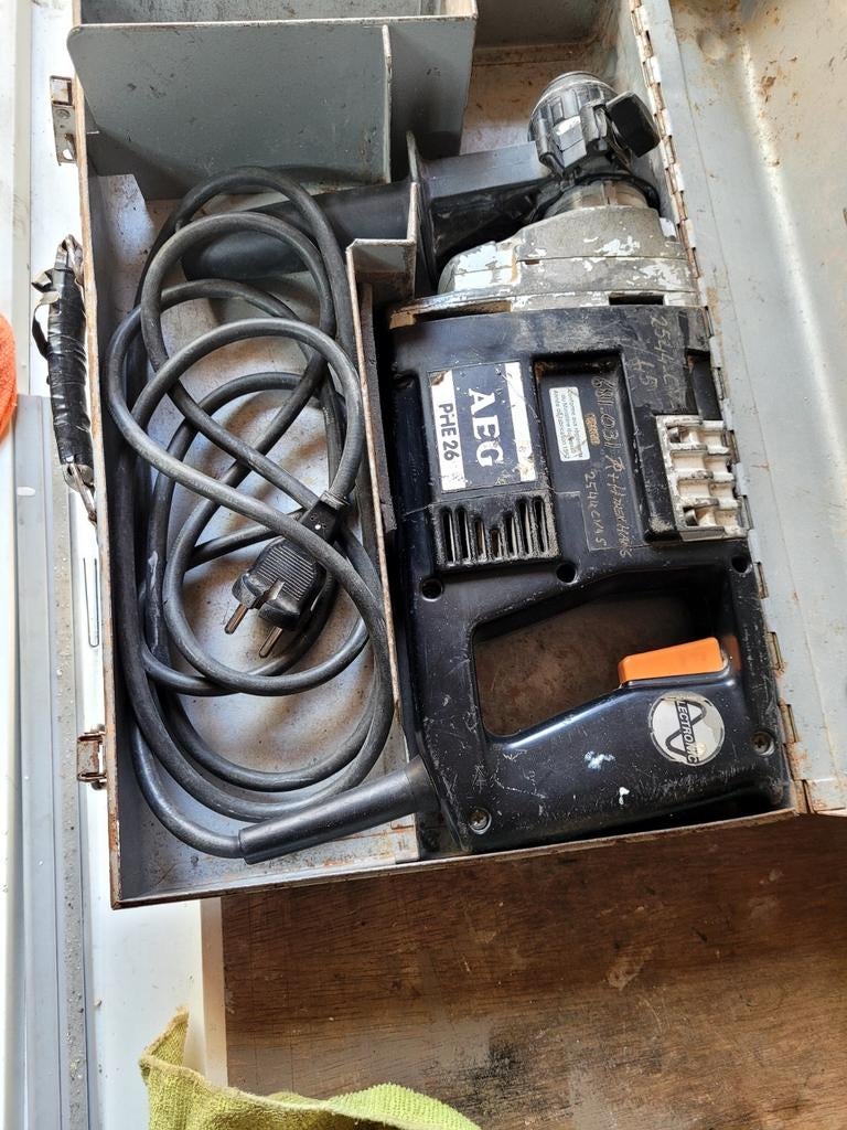 AEG PHE 26 Boorhamer in metalen koffer, Boor- en/of Breekhamer, Ophalen of Verzenden, Klopboormechanisme, Gebruikt
