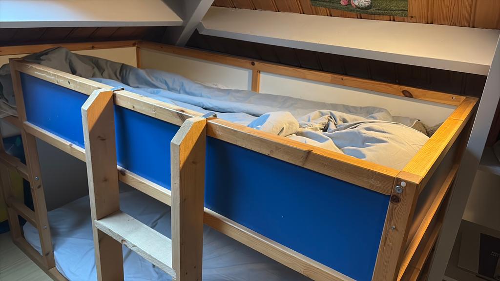 GRATIS Bed Ikea gebruikt, Huis en Inrichting, Ophalen, Eenpersoons, Blauw, 200 cm