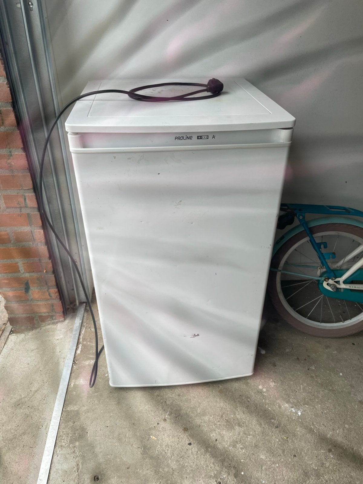 Gratis Proline vrieskast., Witgoed en Apparatuur, Vriezers en Diepvrieskisten, Gebruikt, Minder dan 60 cm, Energieklasse A of zuiniger