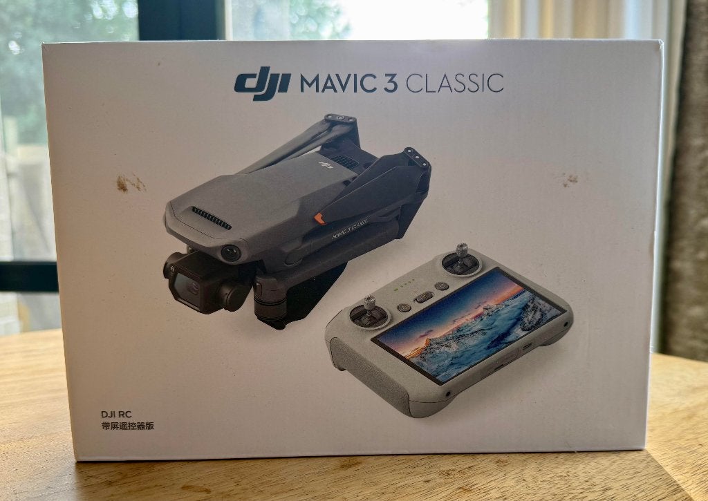 DJI Mavic 3 Classic drone met DJI RC controller, Ophalen, 30 tot 45 minuten, Cameradrone, Zo goed als nieuw