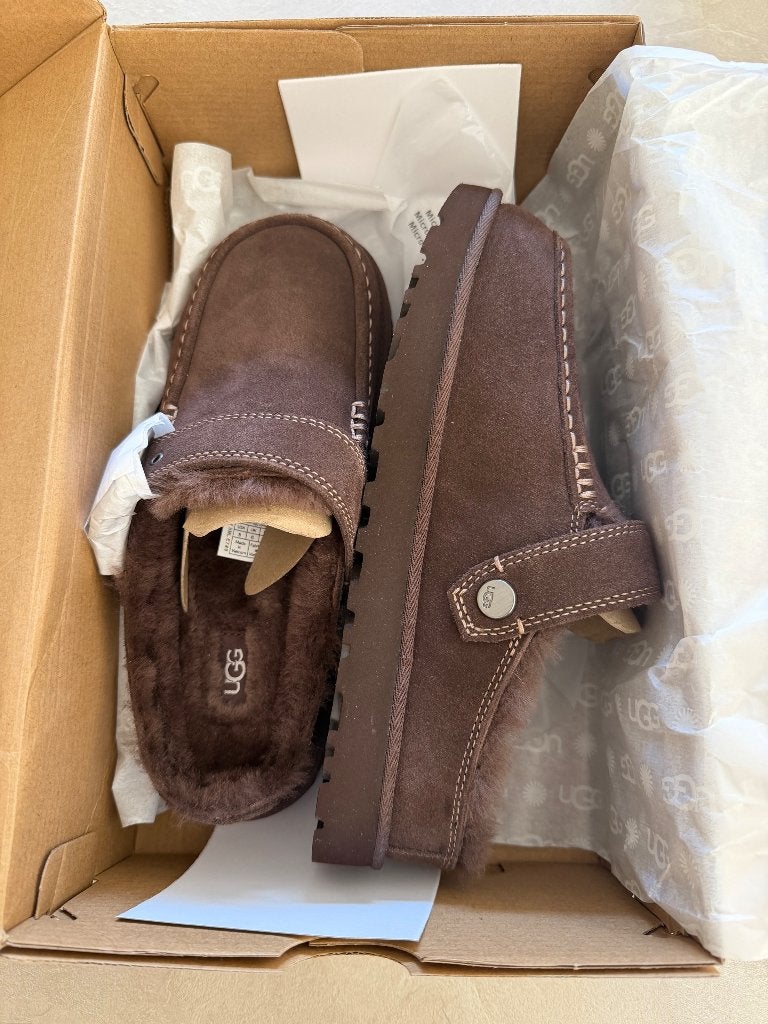 UGG Evelina Clomp bruin maat 39, UGG, Bruin, Nieuw, Sandalen of Muiltjes