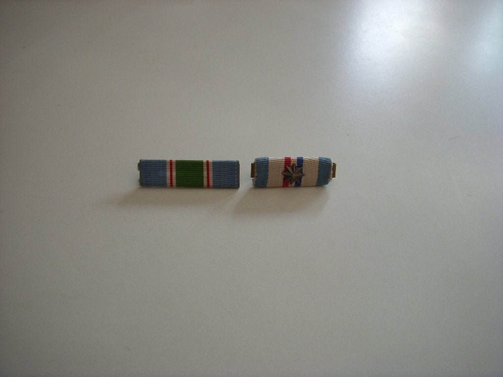 2 Batons Libanon veteraan, UNIFIL, Ophalen of Verzenden, Landmacht, Nederland, Lintje, Medaille of Wings