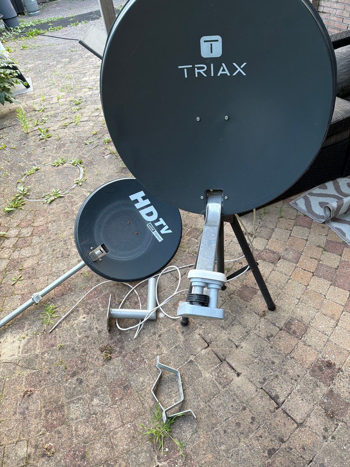 Triax en HDTV schotelantennes met toebehoren, Audio, Tv en Foto, Schotelantennes, Ophalen, Gebruikt, (Schotel)antenne, Overige merken