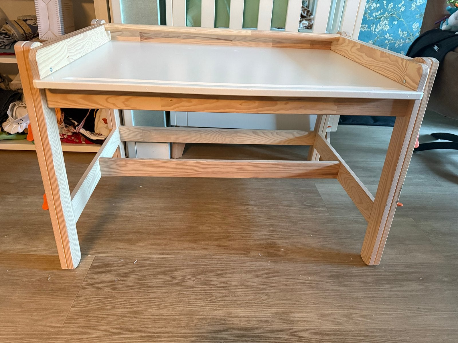 Tekentafel van hout, verstelbaar, Ophalen, Gebruikt, Minder dan 130 cm