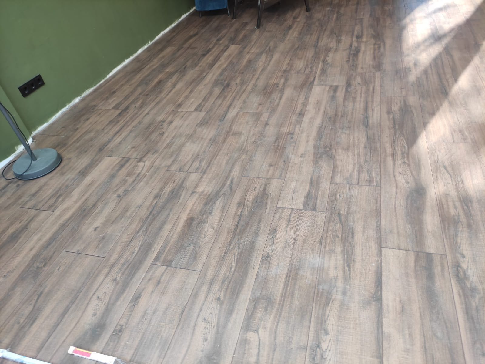 Laminaat leggen verf behang, Ophalen of Verzenden, Zo goed als nieuw, 75 m² of meer, Laminaat