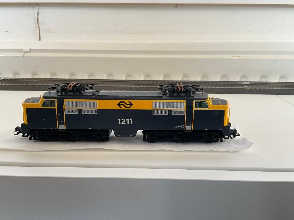 Marklin 37120 Elektrische locomotief serie 1200 van de NS, Wisselstroom, Locomotief, Ophalen of Verzenden, Märklin