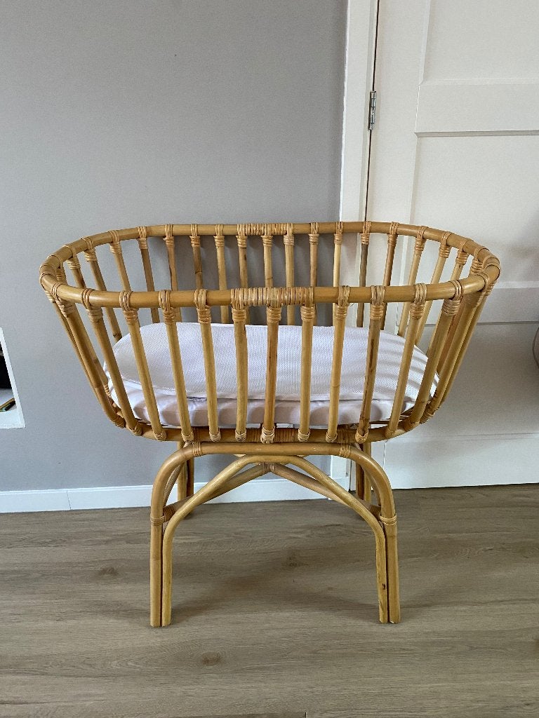 Rotan wiegje, Kinderen en Baby's, Babywiegjes en Ledikanten, Ophalen, Zo goed als nieuw, Wieg