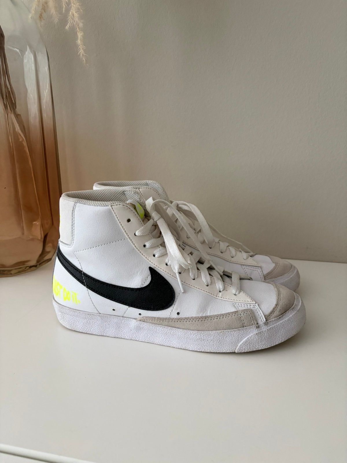 Nike blazer mid ‘77 maat 40,5, Ophalen of Verzenden, Zo goed als nieuw, Wit, Sneakers of Gympen