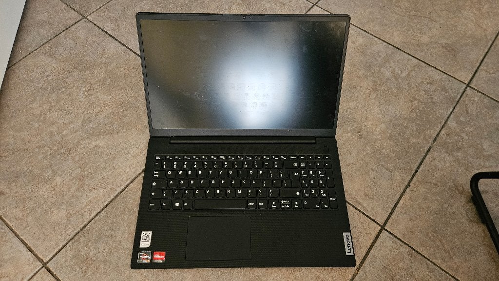 Lenovo v15 ryzen 5 5500u, Computers en Software, Windows Laptops, Ophalen of Verzenden, 15 inch, 2 tot 3 Ghz